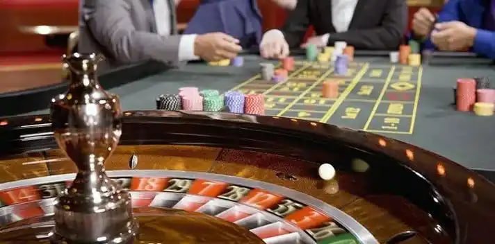 Người chơi Việt Nam tham gia sảnh live casino và slot online tại 88vin